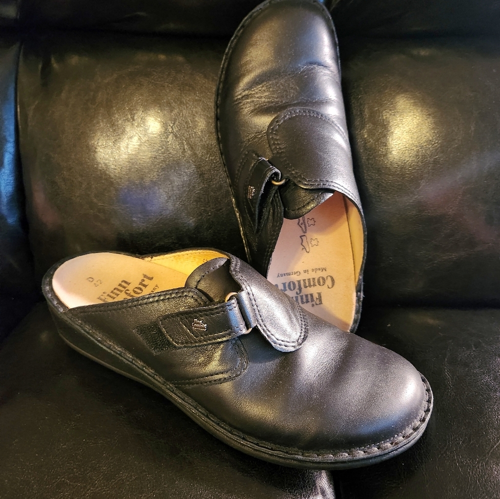 Finn Comfort Aussee Mule (Women) - Black Nappaseda